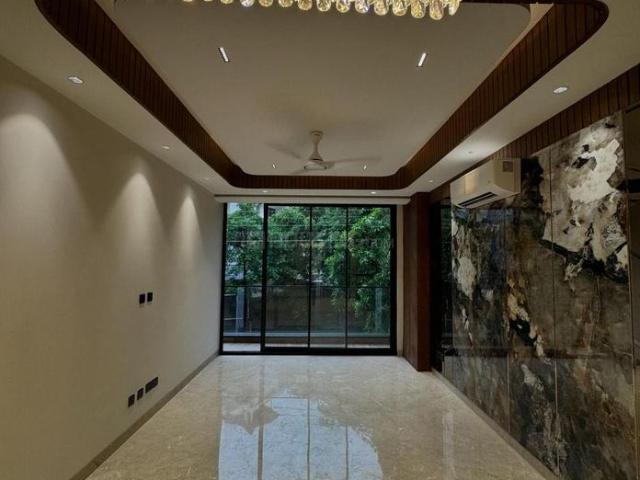 4 BHK Independent Builder Floor in DLF Phase 3 for resale Gurgaon. The reference number is 20003203