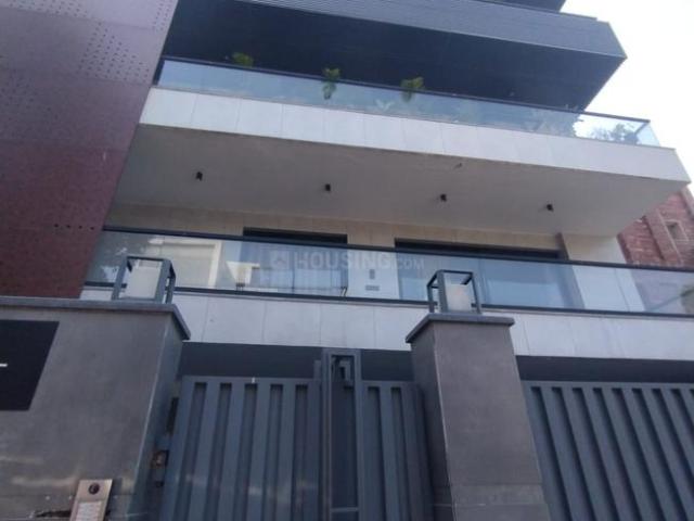 4 BHK Independent Builder Floor in DLF Phase 3 for resale Gurgaon. The reference number is 20824495