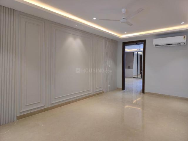 4 BHK Independent Builder Floor in East Of Kailash for rent New Delhi. The reference number is 18454381