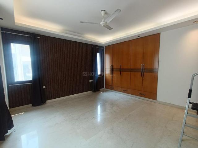 4 BHK Independent Builder Floor in East Of Kailash for rent New Delhi. The reference number is 20684088