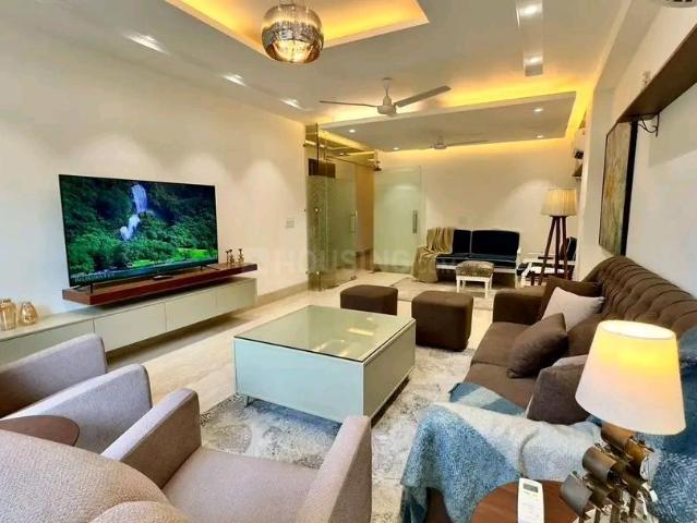 4 BHK Independent Builder Floor in Freedom Fighters Enclave for rent New Delhi. The reference number is 20748987