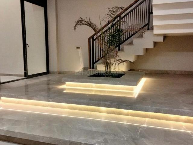 4 BHK Independent Builder Floor in Gulmohar Park for resale New Delhi. The reference number is 13895521