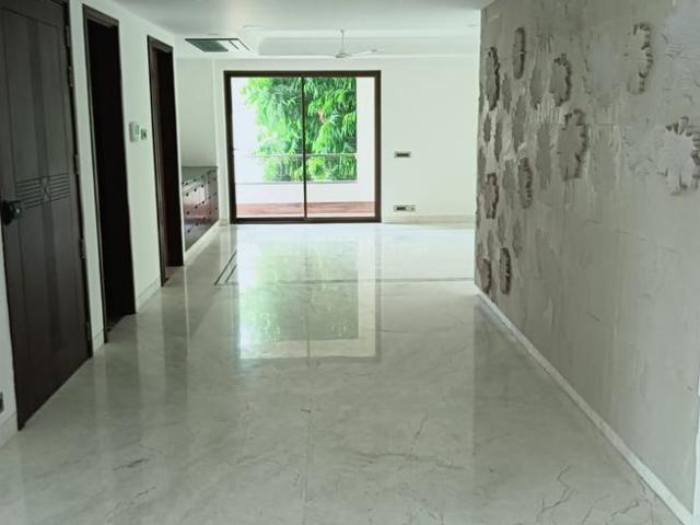 4 BHK Independent Builder Floor in Gulmohar Park for resale New Delhi. The reference number is 20240044