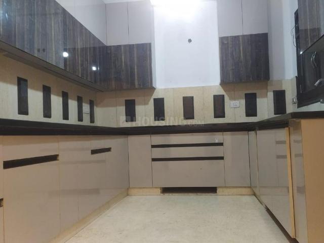 4 BHK Independent Builder Floor in Greater Kailash I for rent New Delhi. The reference number is 16196370