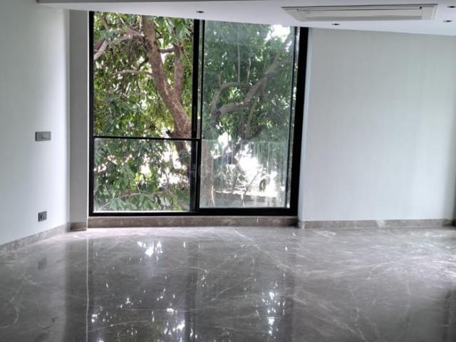 4 BHK Independent Builder Floor in Greater Kailash I for resale New Delhi. The reference number is 12841829