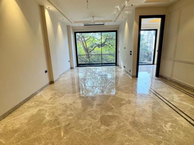 4 BHK Independent Builder Floor in Greater Kailash I for resale New Delhi. The reference number is 20767165