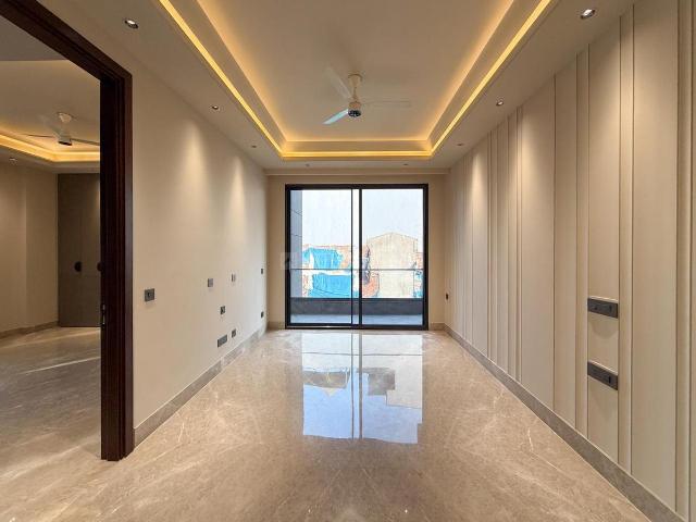 4 BHK Independent Builder Floor in Greater Kailash I for resale New Delhi. The reference number is 20768557