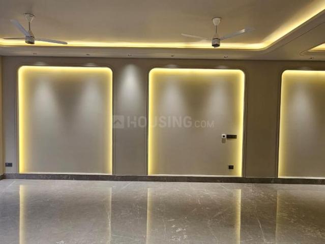 4 BHK Independent Builder Floor in Greater Kailash I for resale South Delhi. The reference number is 17036326