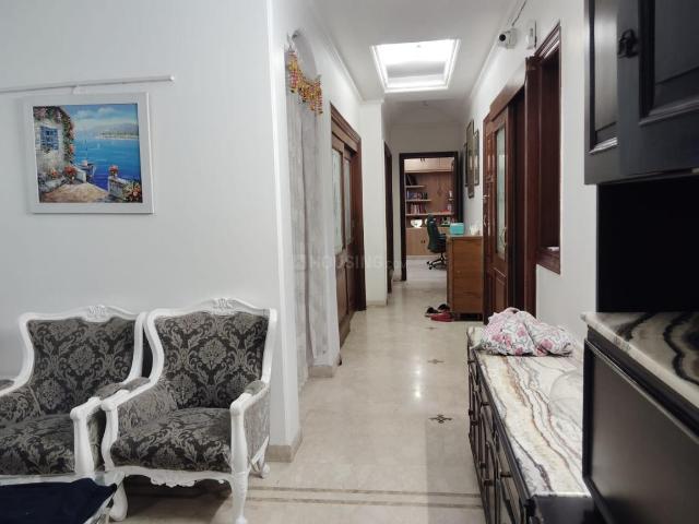 4 BHK Independent Builder Floor in Greater Kailash II for rent New Delhi. The reference number is 19942803