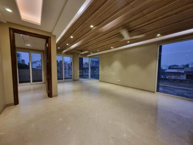 4 BHK Independent Builder Floor in Greater Kailash II for resale New Delhi. The reference number is 19085848