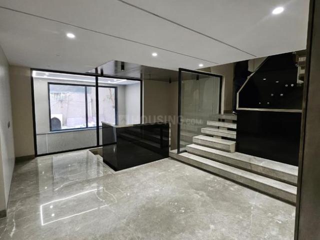 4 BHK Independent Builder Floor in Greater Kailash II for resale New Delhi. The reference number is 19592364