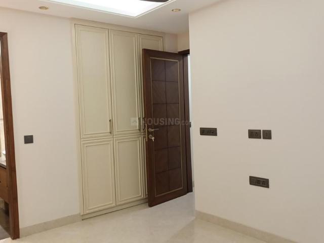4 BHK Independent Builder Floor in Greater Kailash II for resale New Delhi. The reference number is 19772826