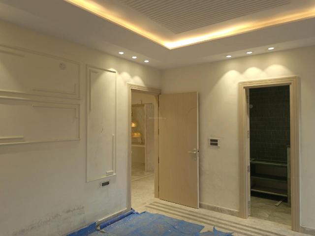4 BHK Independent Builder Floor in Green Field Colony for rent Faridabad. The reference number is 19507987