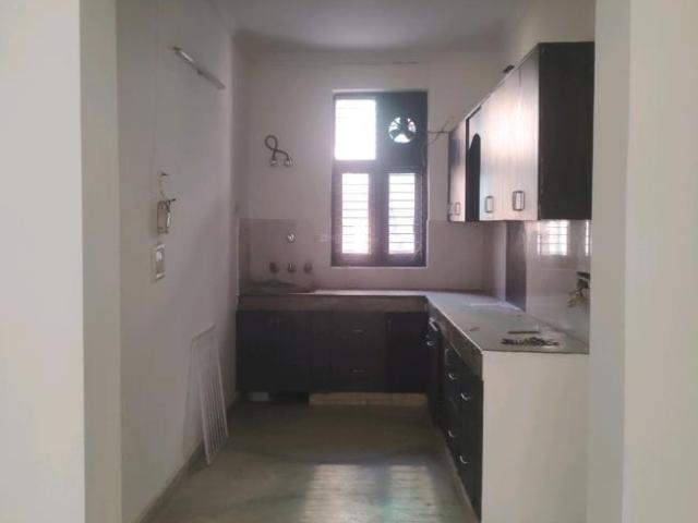 4 BHK Independent Builder Floor in Green Field Colony for rent Faridabad. The reference number is 20463245