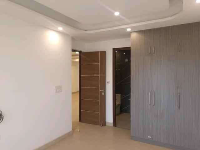4 BHK Independent Builder Floor in Green Field Colony for resale Faridabad. The reference number is 16896961