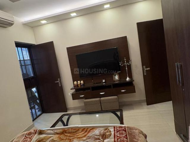 4 BHK Independent Builder Floor in Green Field Colony for resale Faridabad. The reference number is 17888153