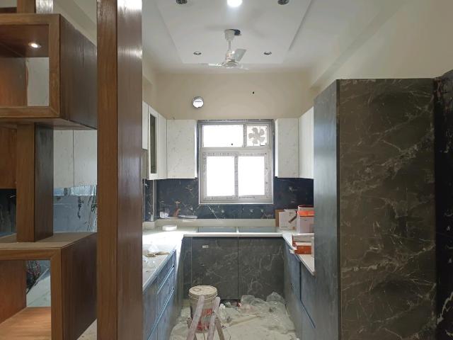 4 BHK Independent Builder Floor in Green Field Colony for resale Faridabad. The reference number is 19276858