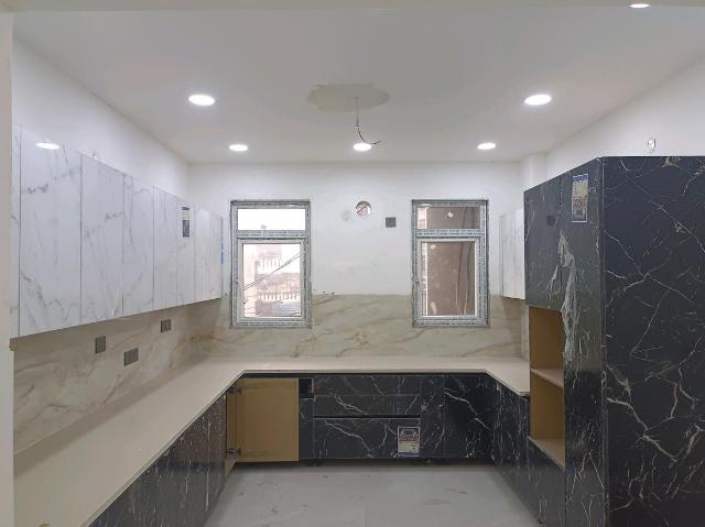 4 BHK Independent Builder Floor in Green Field Colony for resale Faridabad. The reference number is 19346700