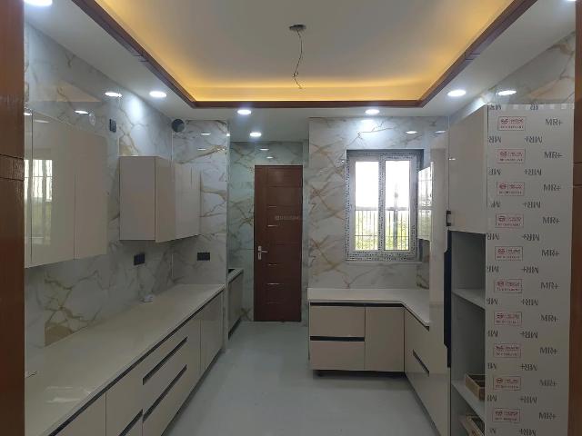 4 BHK Independent Builder Floor in Green Field Colony for resale Faridabad. The reference number is 19551548