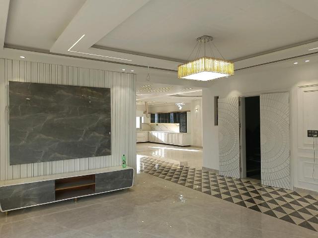 4 BHK Independent Builder Floor in Green Field Colony for resale Faridabad. The reference number is 19640998
