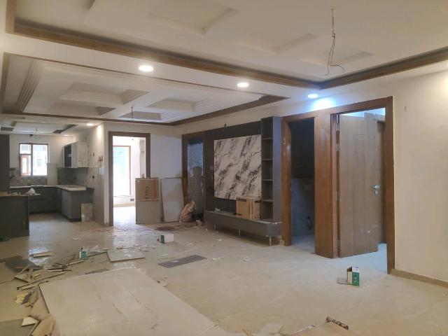4 BHK Independent Builder Floor in Green Field Colony for resale Faridabad. The reference number is 19890261