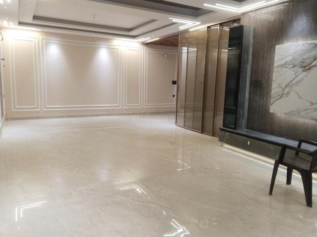 4 BHK Independent Builder Floor in Green Field Colony for resale Faridabad. The reference number is 19941641