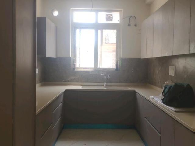 4 BHK Independent Builder Floor in Green Field Colony for resale Faridabad. The reference number is 19913641