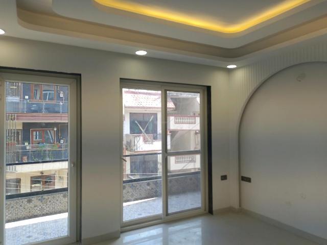 4 BHK Independent Builder Floor in Green Field Colony for resale Faridabad. The reference number is 19932568