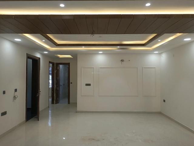 4 BHK Independent Builder Floor in Green Field Colony for resale Faridabad. The reference number is 19939276