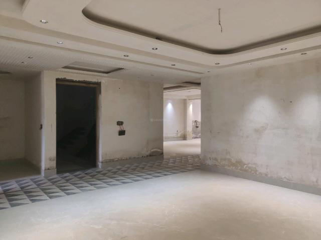 4 BHK Independent Builder Floor in Green Field Colony for resale Faridabad. The reference number is 20062566