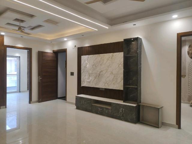 4 BHK Independent Builder Floor in Green Field Colony for resale Faridabad. The reference number is 20169798