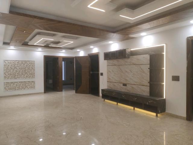 4 BHK Independent Builder Floor in Green Field Colony for resale Faridabad. The reference number is 20135234
