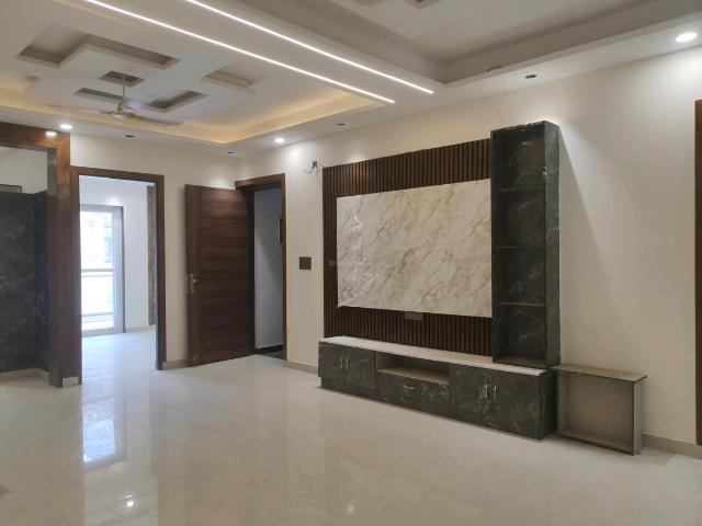 4 BHK Independent Builder Floor in Green Field Colony for resale Faridabad. The reference number is 20247748