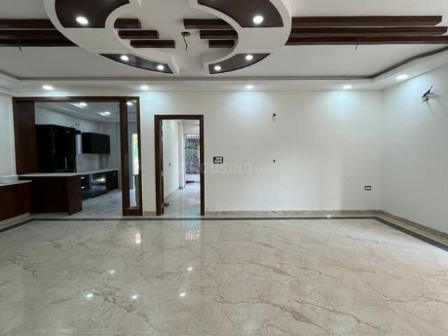 4 BHK Independent Builder Floor in Green Field Colony for resale Faridabad. The reference number is 20345765