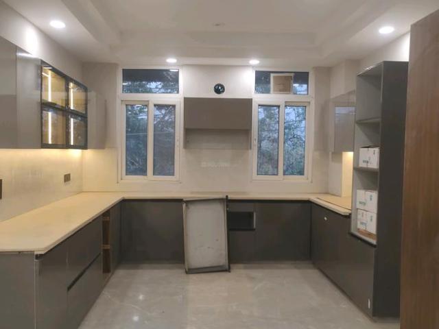 4 BHK Independent Builder Floor in Green Field Colony for resale Faridabad. The reference number is 20314195