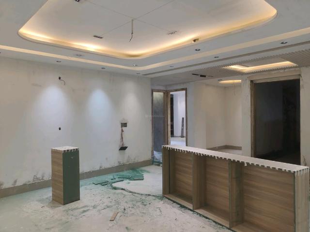 4 BHK Independent Builder Floor in Green Field Colony for resale Faridabad. The reference number is 20753790