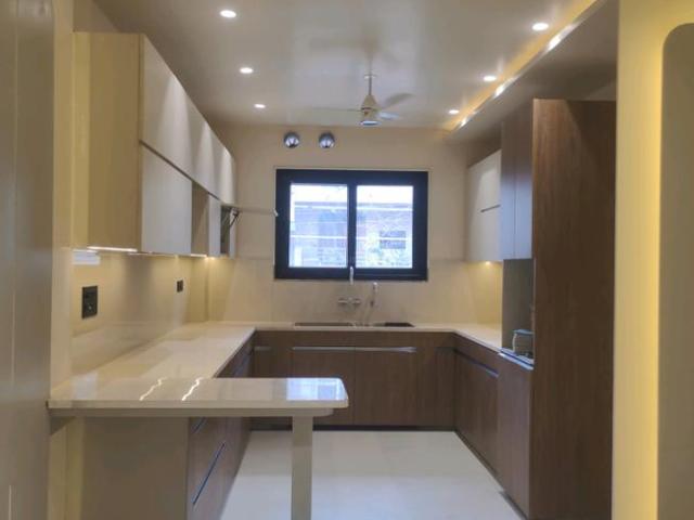 4 BHK Independent Builder Floor in Green Field Colony for resale Faridabad. The reference number is 20755671