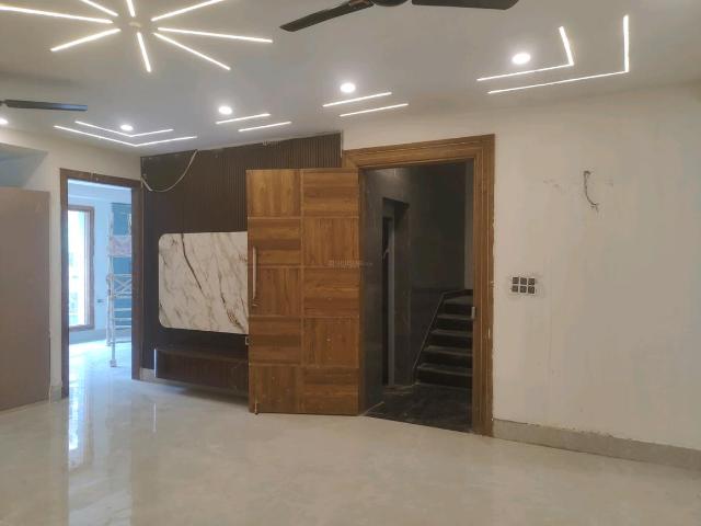 3 BHK Independent Builder Floor in Green Field Colony for resale Faridabad. The reference number is 20755696