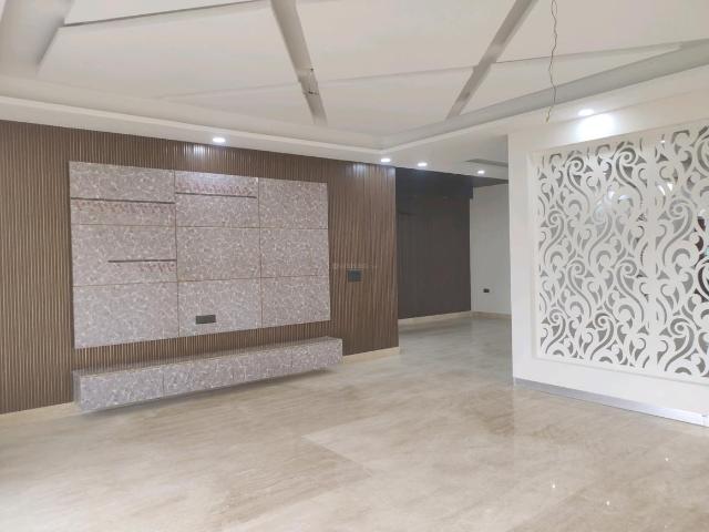 5 BHK Independent Builder Floor in Green Field Colony for resale Faridabad. The reference number is 20768645