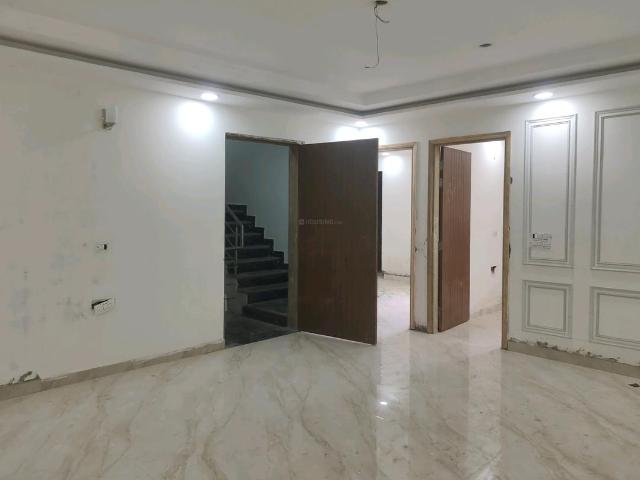 4 BHK Independent Builder Floor in Green Field Colony for resale Faridabad. The reference number is 20709926