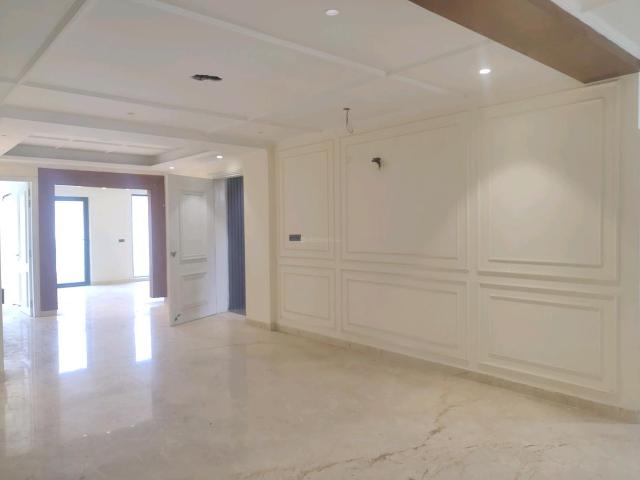 4 BHK Independent Builder Floor in Green Field Colony for resale Faridabad. The reference number is 20711704