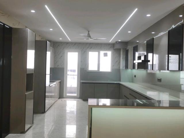 4 BHK Independent Builder Floor in Green Field Colony for resale Faridabad. The reference number is 20711895