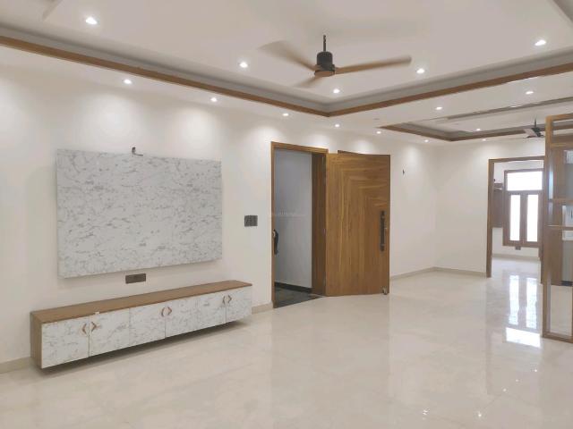4 BHK Independent Builder Floor in Green Field Colony for resale Faridabad. The reference number is 20732822