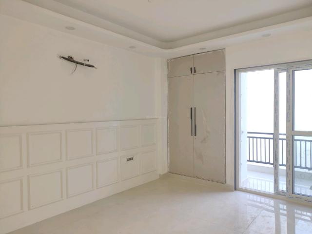 4 BHK Independent Builder Floor in Green Field Colony for resale Faridabad. The reference number is 20732833