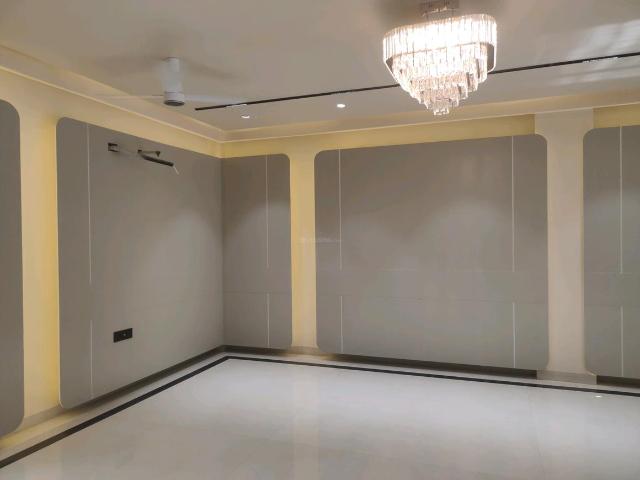 4 BHK Independent Builder Floor in Green Field Colony for resale Faridabad. The reference number is 20934830