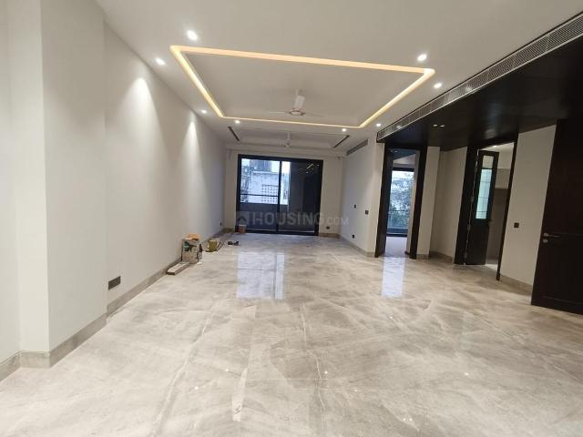 4 BHK Independent Builder Floor in Green Park for resale New Delhi. The reference number is 20376606
