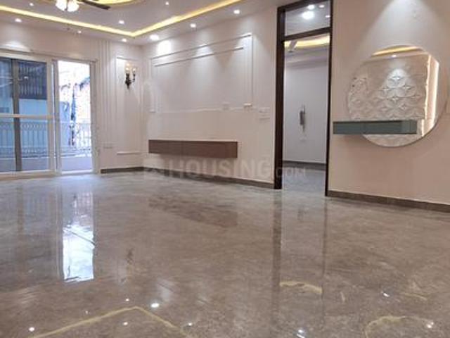 4 BHK Independent Builder Floor in Hari Nagar for resale New Delhi. The reference number is 18100330