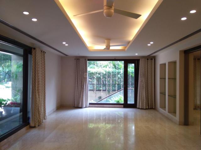 4 BHK Independent Builder Floor in Hauz Khas for rent New Delhi. The reference number is 18623770