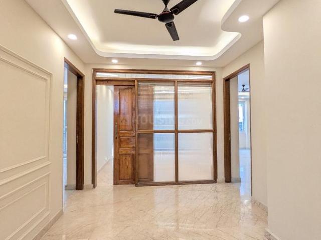 4 BHK Independent Builder Floor in Hauz Khas for rent New Delhi. The reference number is 19773815