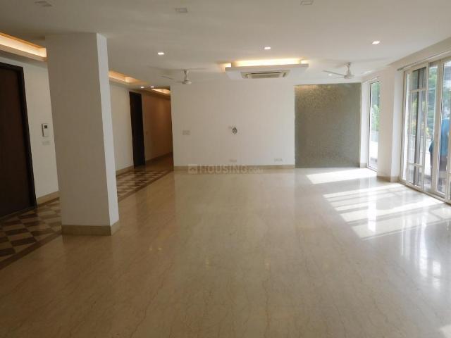 4 BHK Independent Builder Floor in Hauz Khas for resale South Delhi. The reference number is 17172905